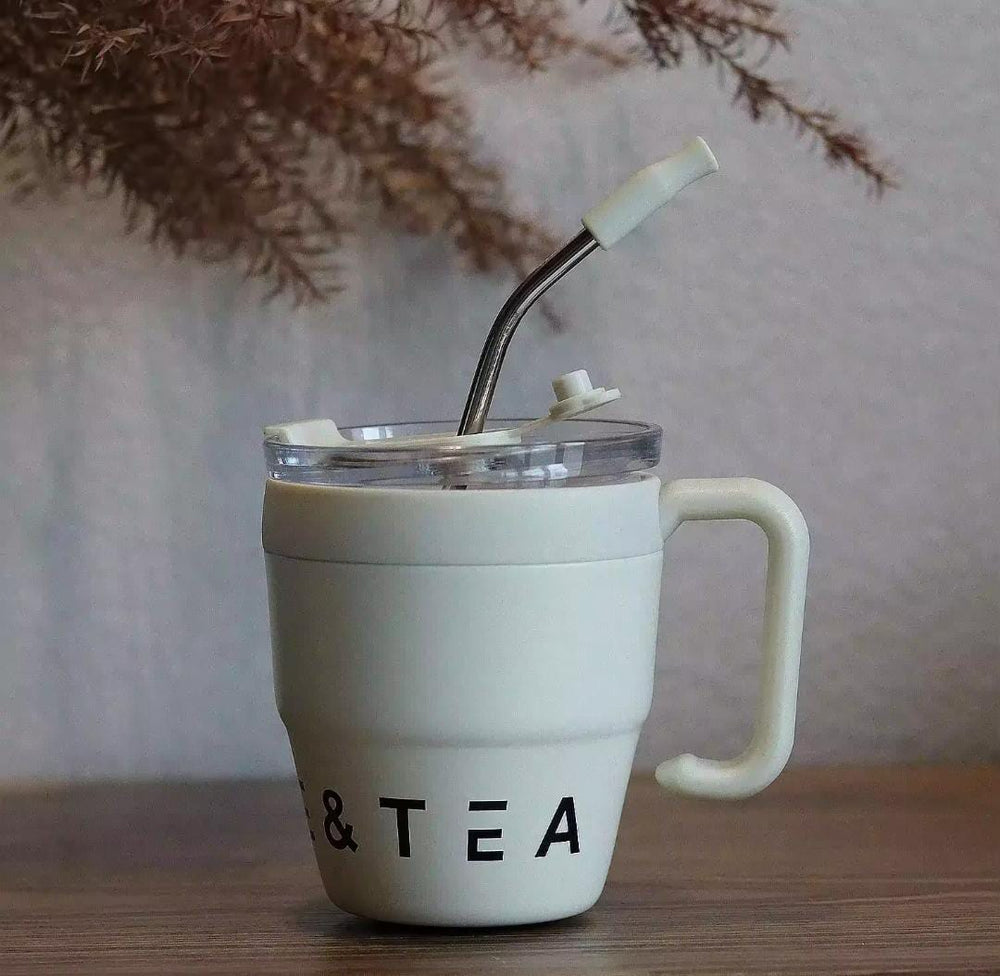 480 ml coffee cup with straw