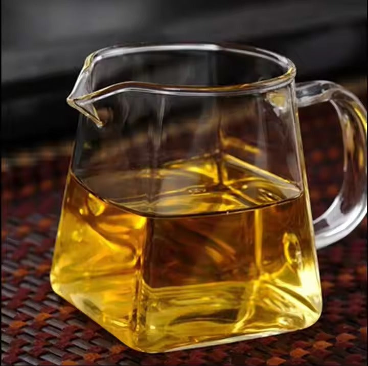 Glass Pyramid Teapot with Stainless Steel Infuser